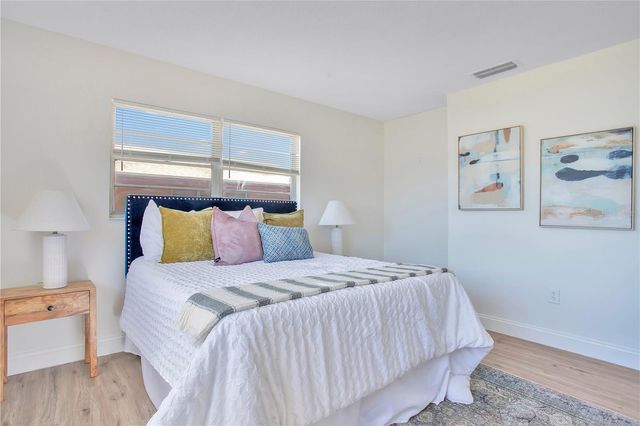 2115 LAKE HOLLOWAY BOULEVARD, Lakeland, FL 33801