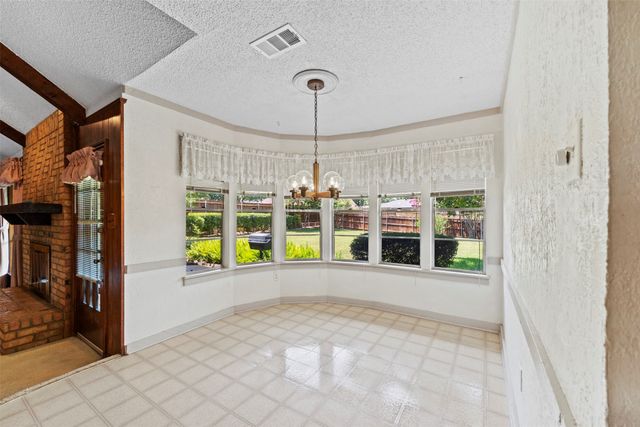 903 Green Rock Drive, Duncanville, TX 75137
