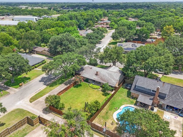 903 Green Rock Drive, Duncanville, TX 75137