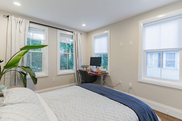 21-A High St 1, Milton, MA 02186