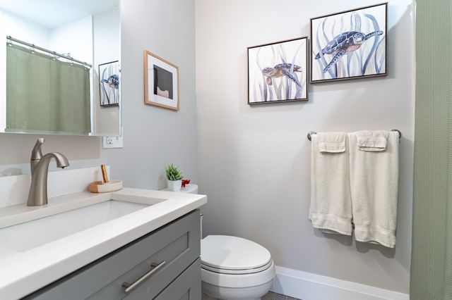 21-A High St 1, Milton, MA 02186