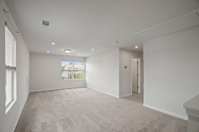 4394 Socata Ct, Cross Plains, TN 37049