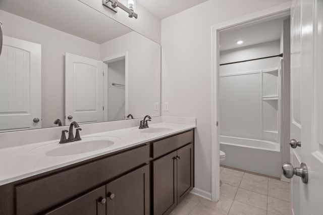 4394 Socata Ct, Cross Plains, TN 37049