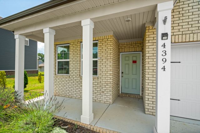 4394 Socata Ct, Cross Plains, TN 37049