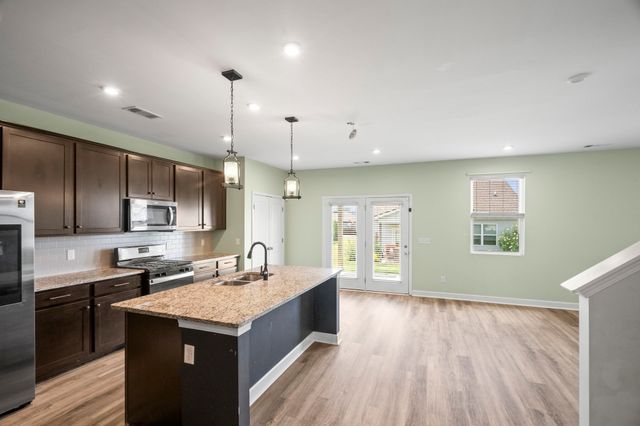 4394 Socata Ct, Cross Plains, TN 37049