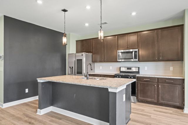 4394 Socata Ct, Cross Plains, TN 37049