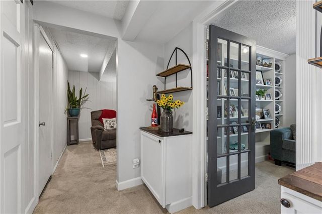 1605 NE 62nd Terrace, Gladstone, MO 64118