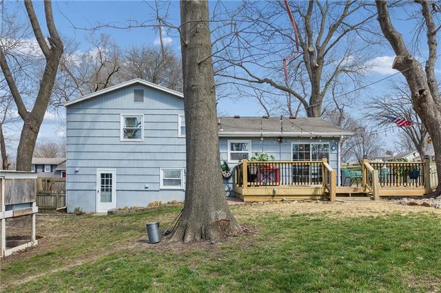 1605 NE 62nd Terrace, Gladstone, MO 64118