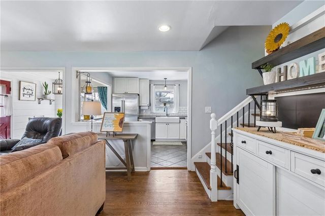 1605 NE 62nd Terrace, Gladstone, MO 64118