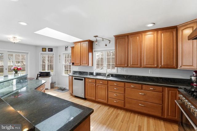 1212 BEAR TAVERN RD, Titusville, NJ 08560