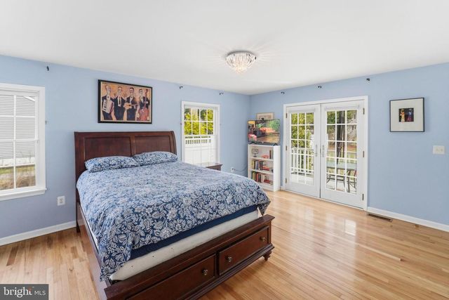 1212 BEAR TAVERN RD, Titusville, NJ 08560