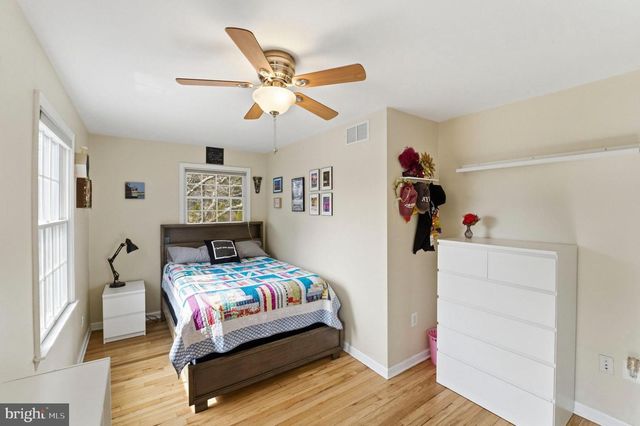 1212 BEAR TAVERN RD, Titusville, NJ 08560