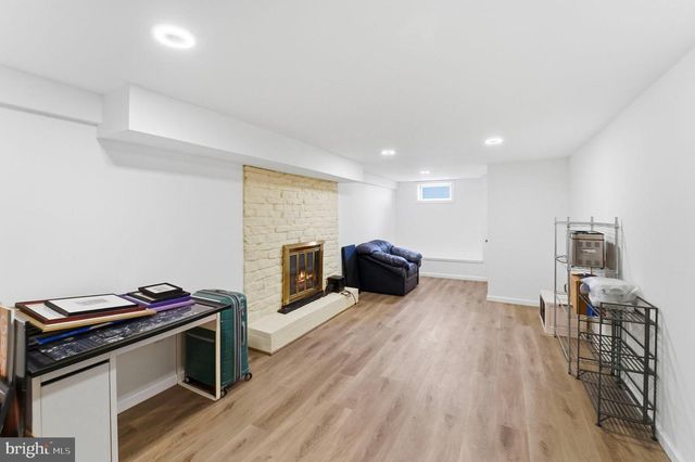 1212 BEAR TAVERN RD, Titusville, NJ 08560