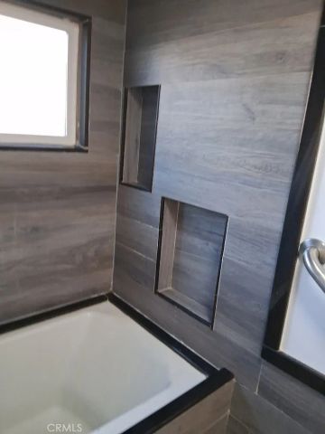 1040 Cedar Avenue 2, Long Beach, CA 90813