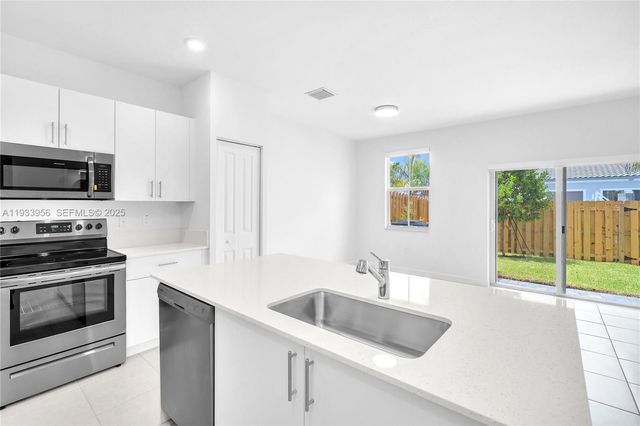 12002 NW 47th MANOR, Coral Springs, FL 33076