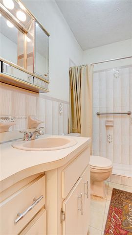 6560 SW 34th Street, Miami, FL 33155