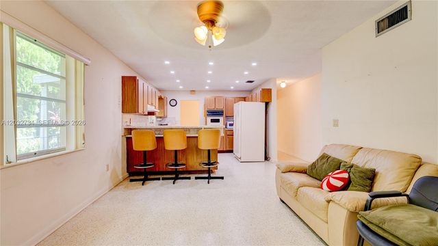 6560 SW 34th Street, Miami, FL 33155