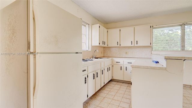 6560 SW 34th Street, Miami, FL 33155