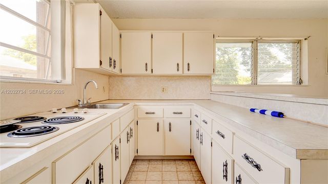 6560 SW 34th Street, Miami, FL 33155