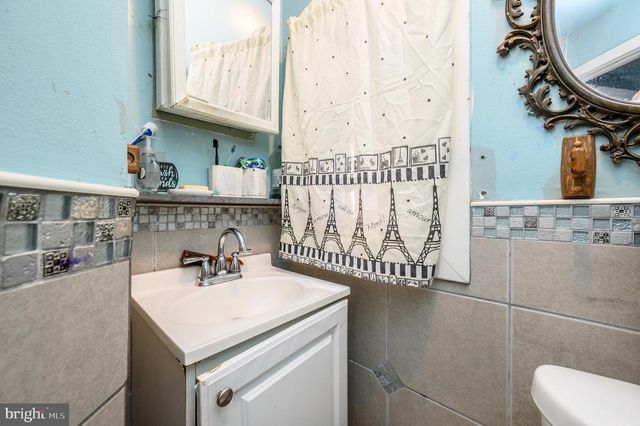 282 ASHMORE AVE, Trenton, NJ 08611