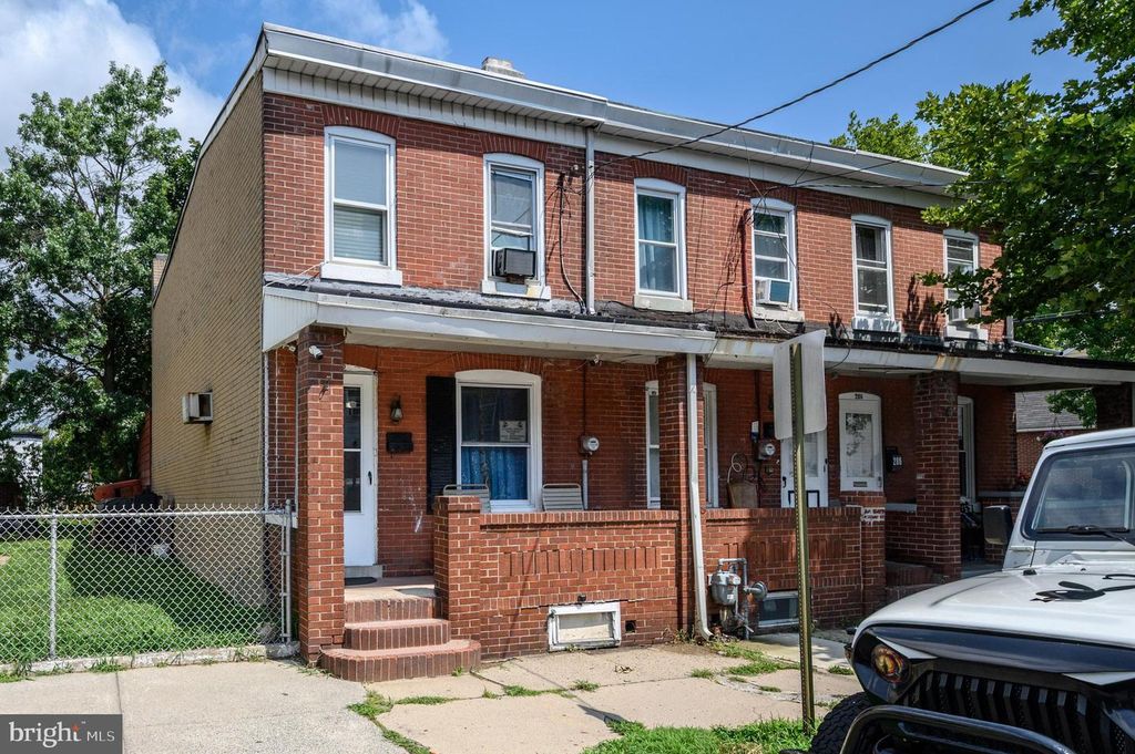 282 ASHMORE AVE, Trenton, NJ 08611