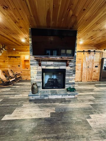 2124 Megan Ridge Drive, Sevierville, TN 37876