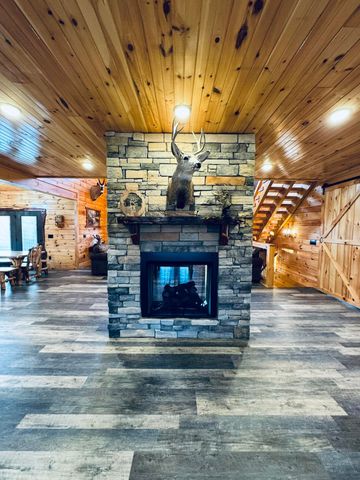 2124 Megan Ridge Drive, Sevierville, TN 37876