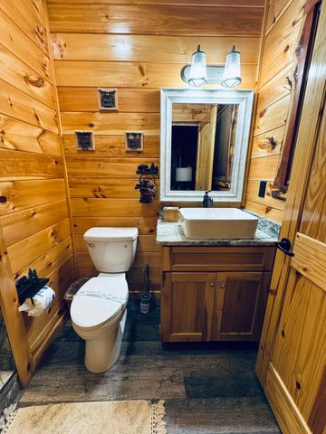 2124 Megan Ridge Drive, Sevierville, TN 37876