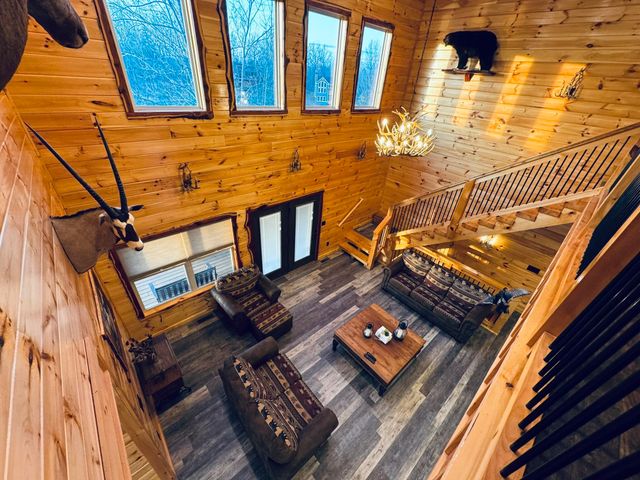 2124 Megan Ridge Drive, Sevierville, TN 37876