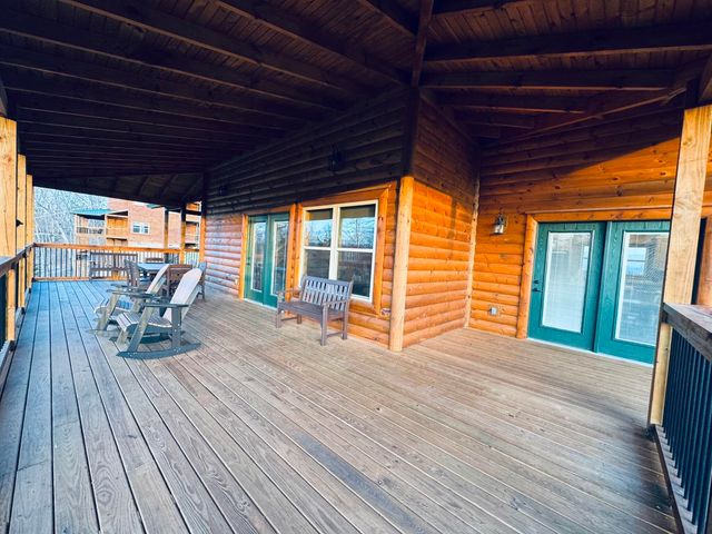 2124 Megan Ridge Drive, Sevierville, TN 37876