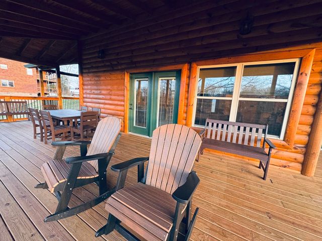 2124 Megan Ridge Drive, Sevierville, TN 37876