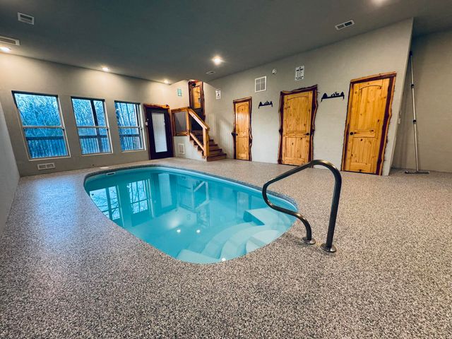 2124 Megan Ridge Drive, Sevierville, TN 37876