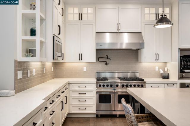 401 Legacy Dr, Alamo, CA 94507