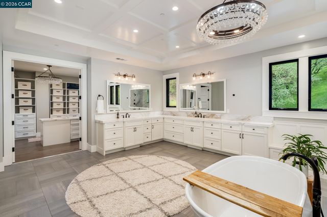 401 Legacy Dr, Alamo, CA 94507