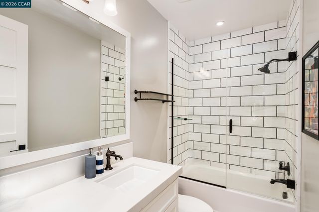 401 Legacy Dr, Alamo, CA 94507