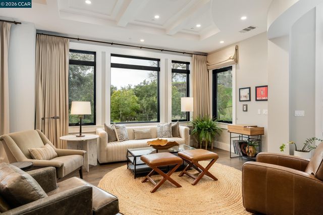 401 Legacy Dr, Alamo, CA 94507