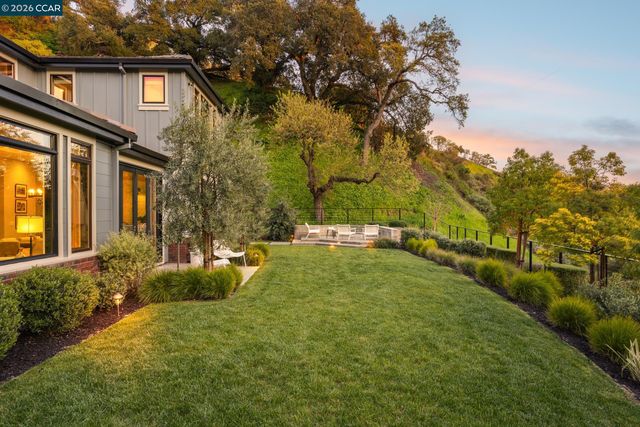 401 Legacy Dr, Alamo, CA 94507