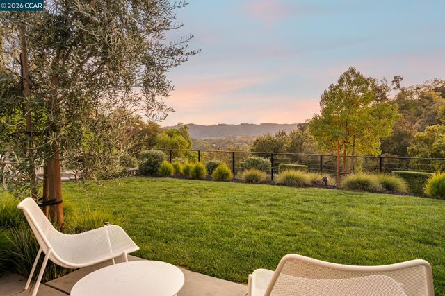 401 Legacy Dr, Alamo, CA 94507