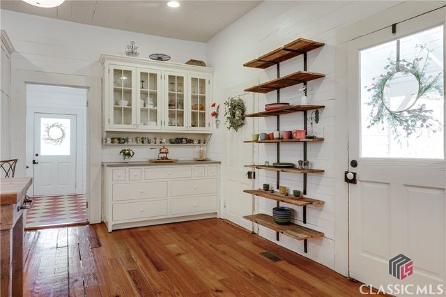 4990 Barnett Shoals Road, Athens, GA 30605