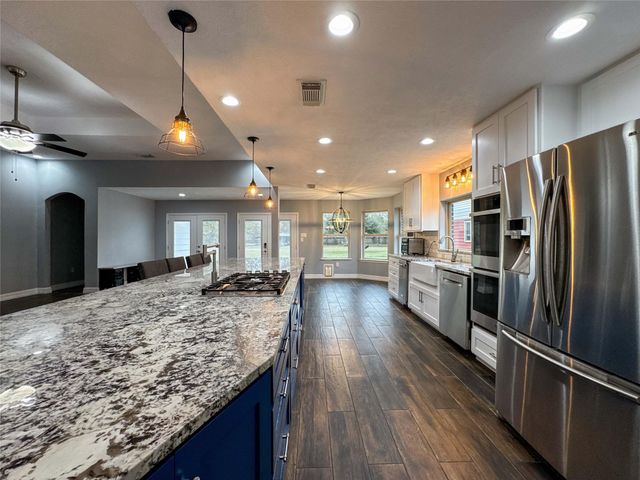 17221 N Wayne Lane, Pearland, TX 77584