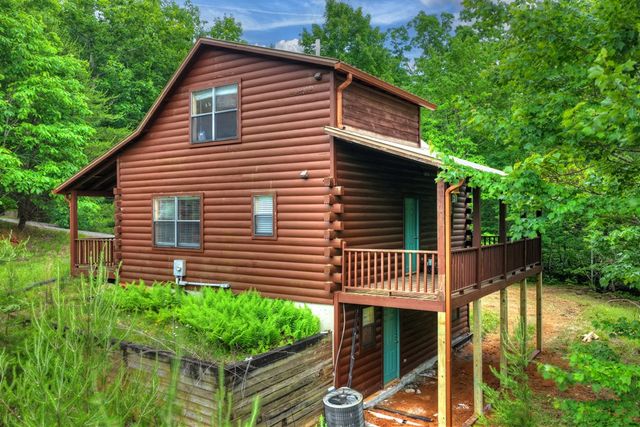 1178 Green Ridge Road, Blue Ridge, GA 30513