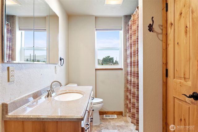 245 Twisp-Carlton Road, Twisp, WA 98856