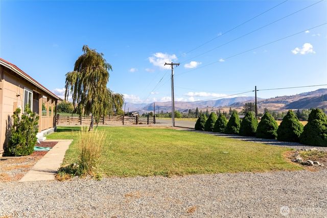 245 Twisp-Carlton Road, Twisp, WA 98856