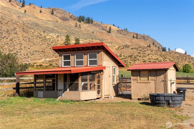 245 Twisp-Carlton Road, Twisp, WA 98856