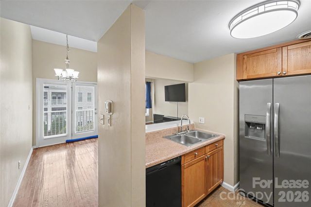 244 S Cedar Street 5, Charlotte, NC 28202
