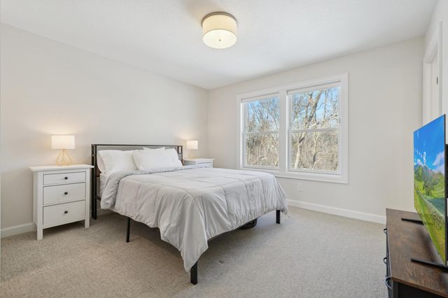 11729 Azure Circle, Inver Grove Heights, MN 55077