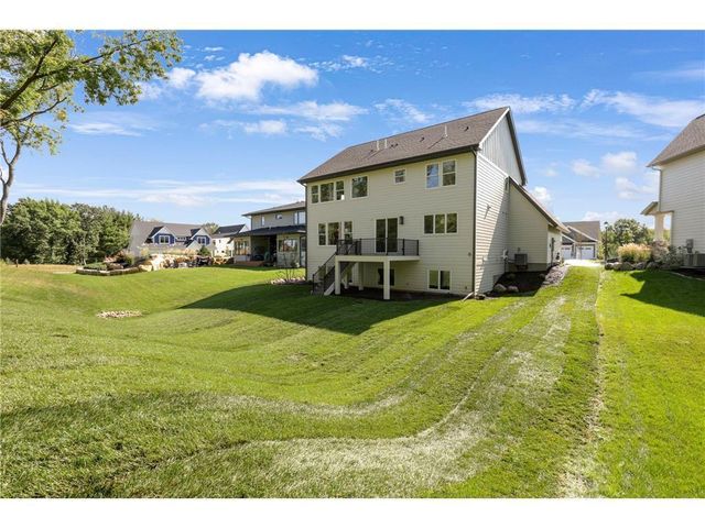 11729 Azure Circle, Inver Grove Heights, MN 55077