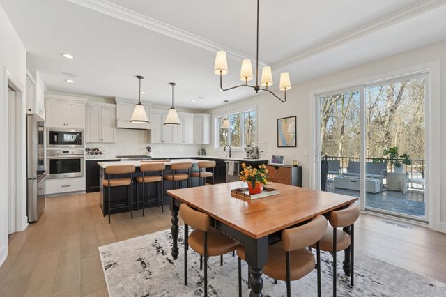 11729 Azure Circle, Inver Grove Heights, MN 55077