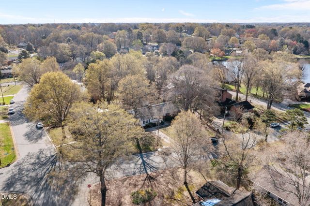 1409 Greenwood Terrace, Burlington, NC 27215