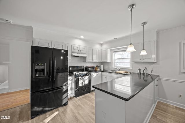 1409 Greenwood Terrace, Burlington, NC 27215